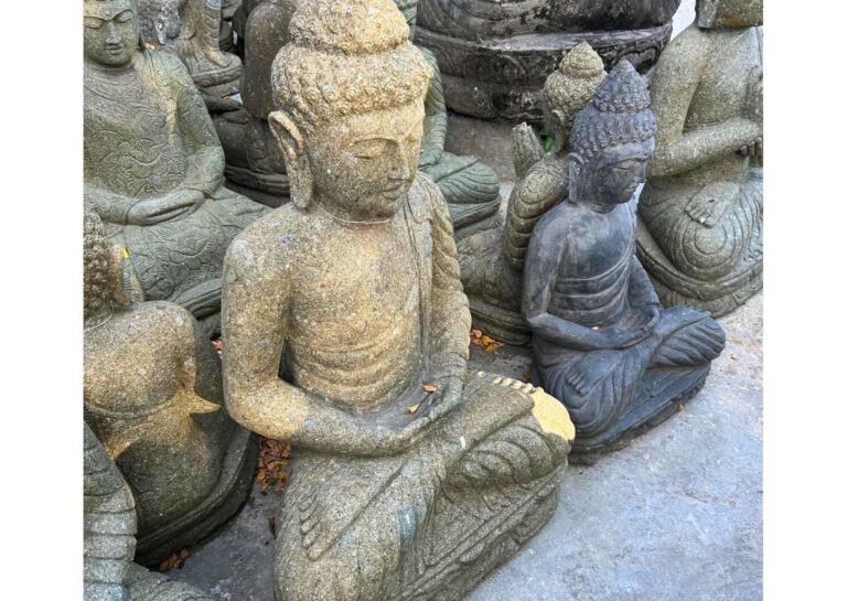 Buddha assis en pierre drapé H80cm - Aquiter